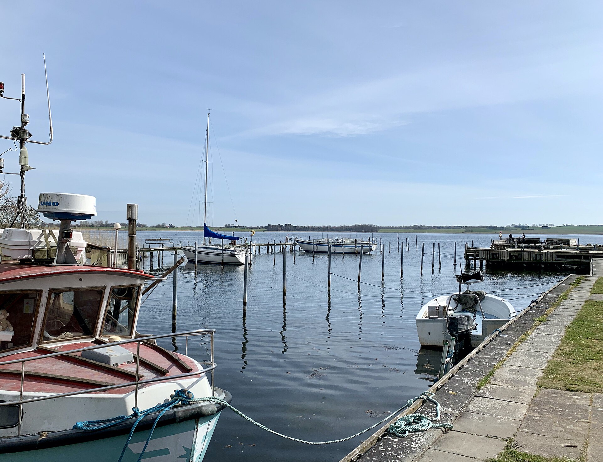 Skuldelev havn ved badebro